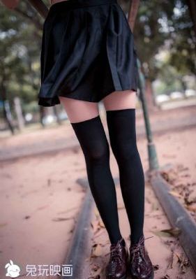 下属的绝美娇妻小说_高清蓝光在线观看