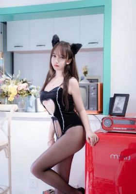 亚洲日日摸夜夜添夜夜添_国产剧电影完整版在线观看