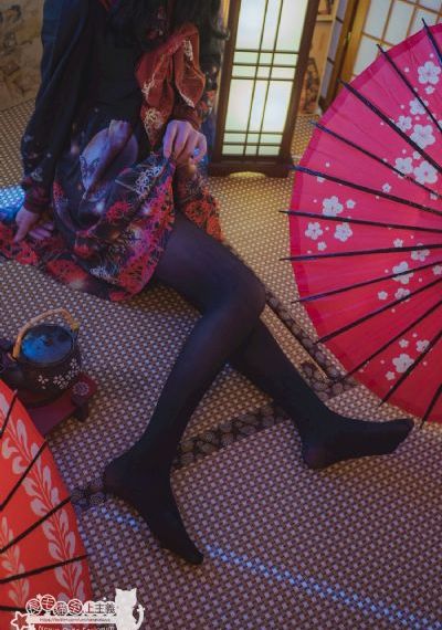 骚逼骚言骚语无码高清_蓝光高清完整版播放