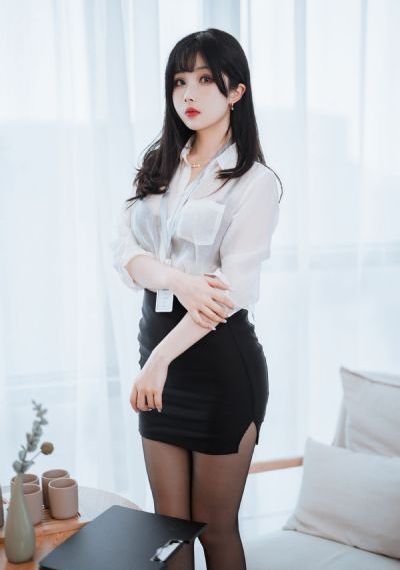 俄罗斯女人与性动交_超清动漫在线观看