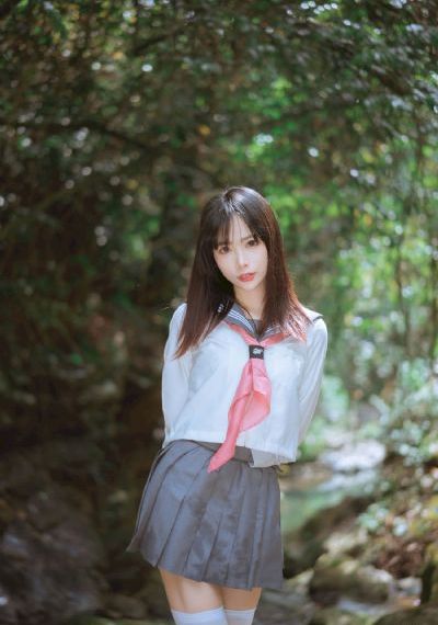 翁和小莹各种姿势第93章_超清HD高清在线观看