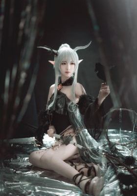 禁伦亲女办公室h_超清免费观看视频