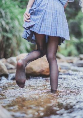 换着玩人妻hd中文字幕电影_清晰免费影视在线观看