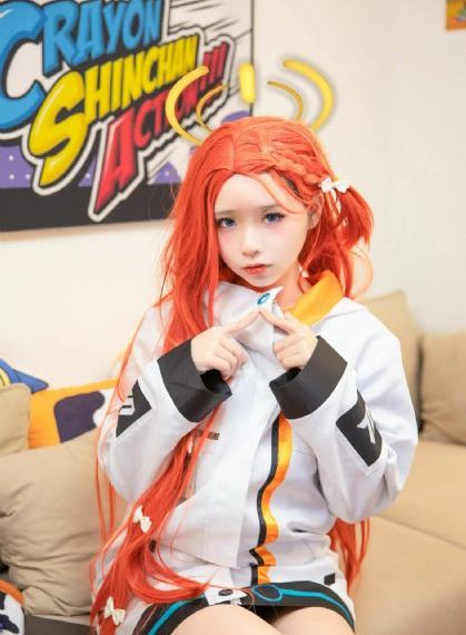 隔着校服揉H_4K高清在线